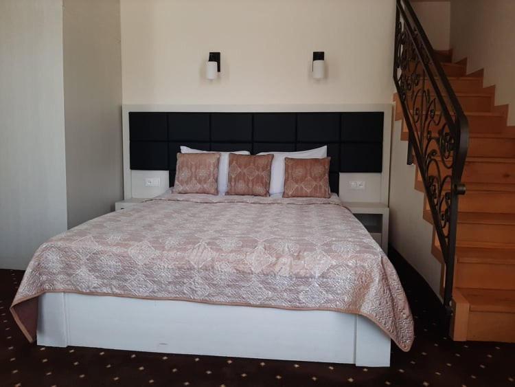 Jermuk Verona Resort ภายนอก รูปภาพ