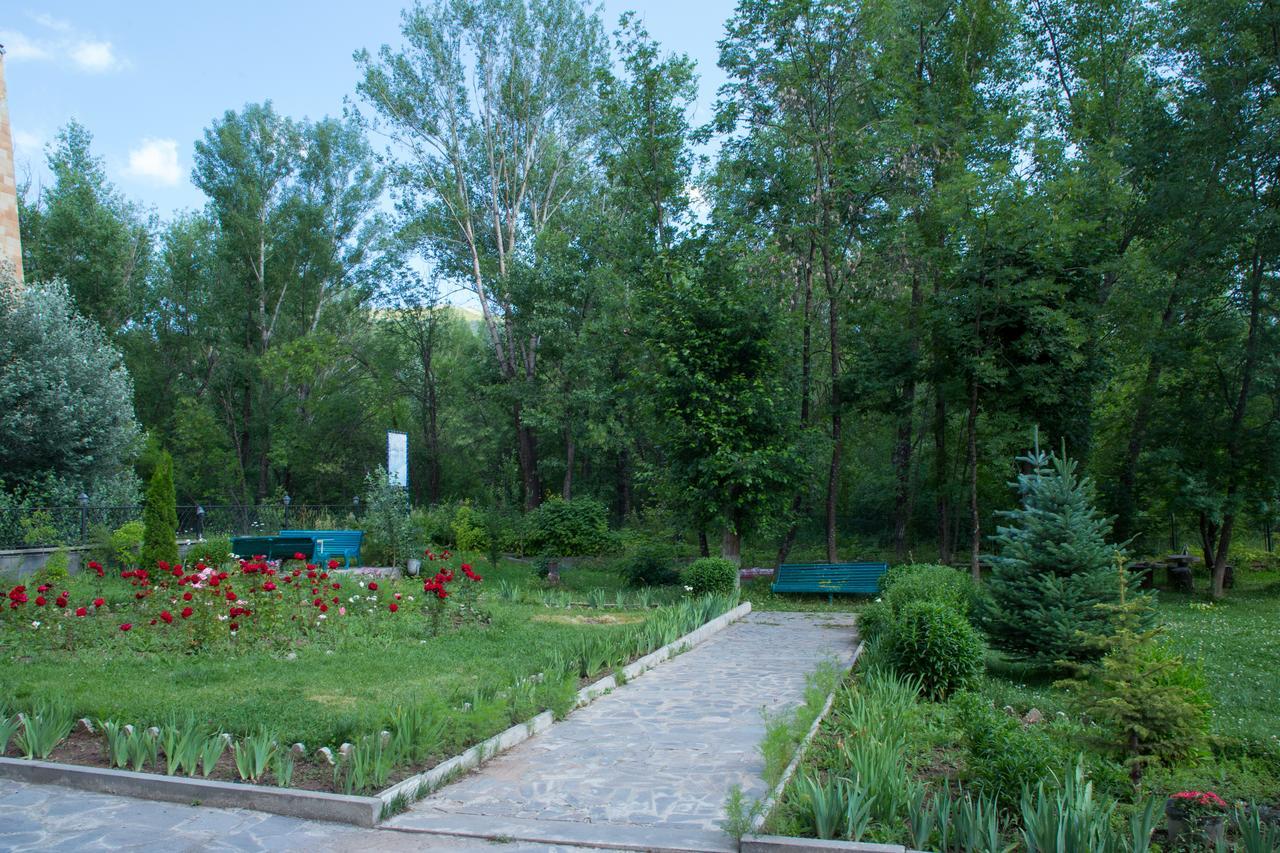 Jermuk Verona Resort ภายนอก รูปภาพ